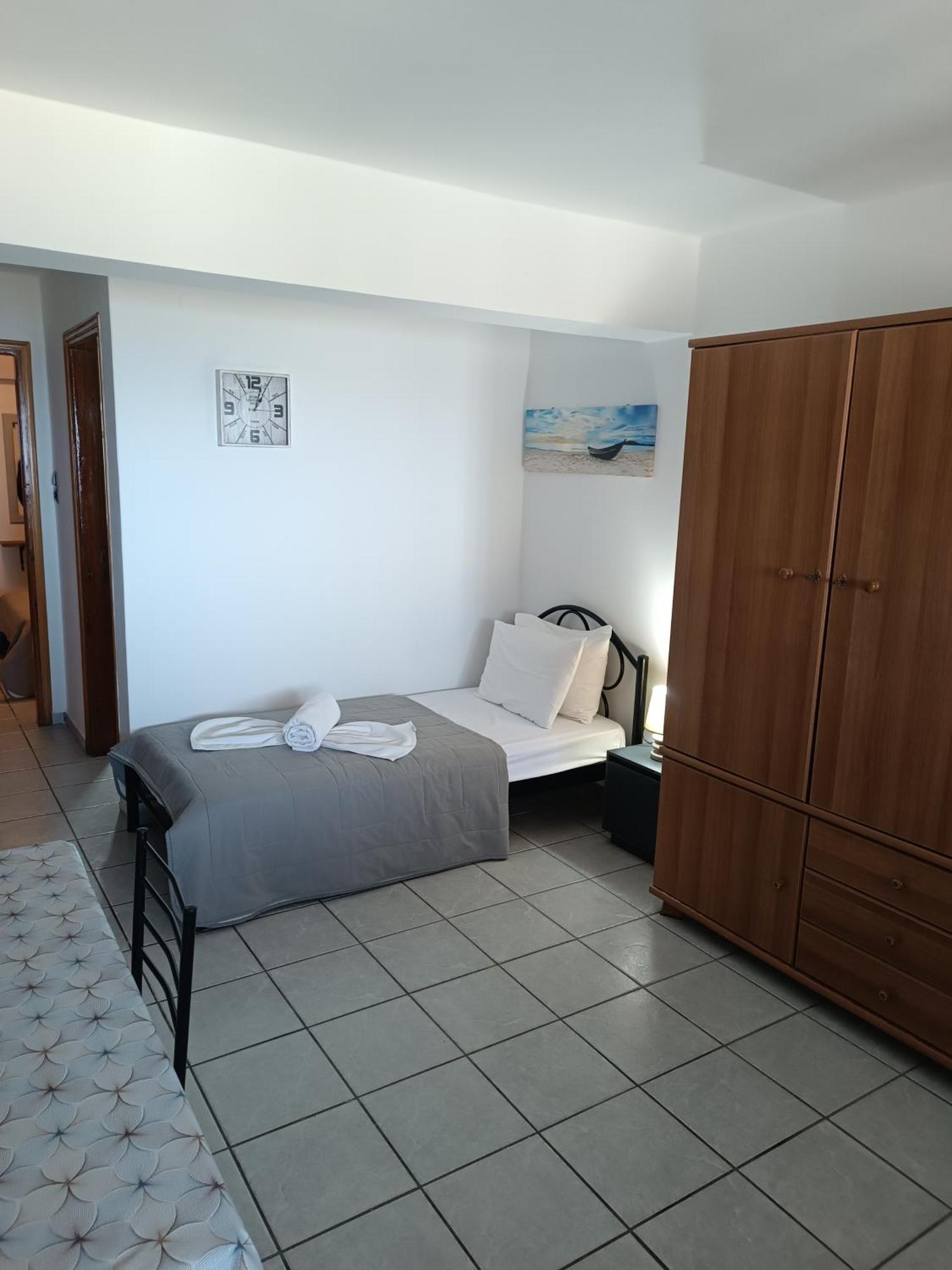 Voulias Αpartments Apartamento Kini Quarto foto