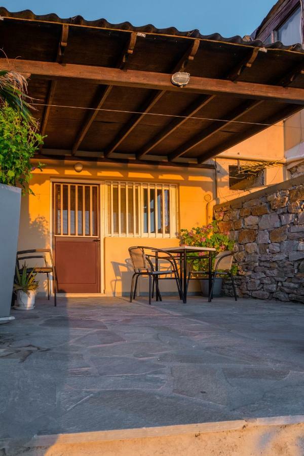 Voulias Αpartments Apartamento Kini Exterior foto
